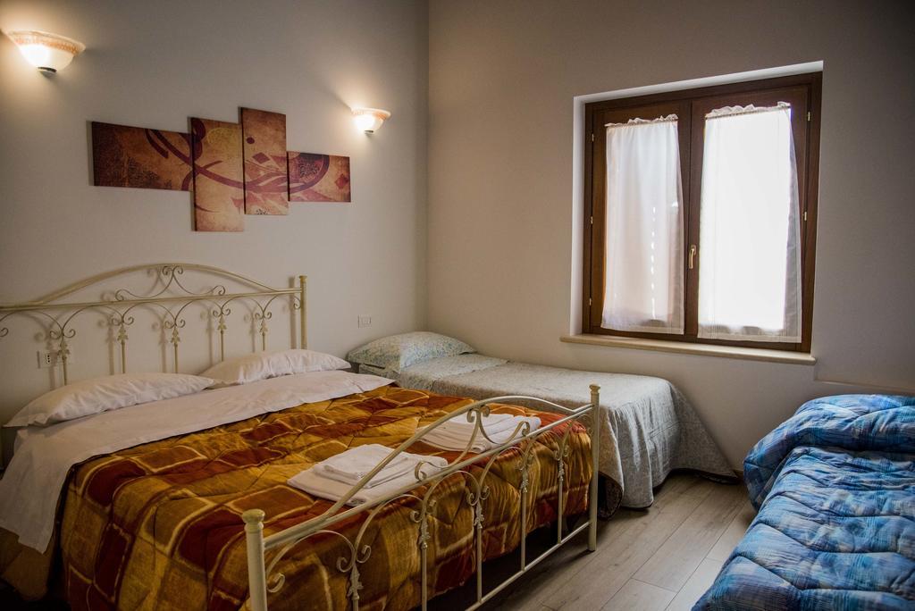 オッフィダ Dimora Rosso Piceno Bed & Breakfast 部屋 写真