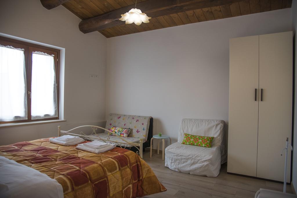 オッフィダ Dimora Rosso Piceno Bed & Breakfast 部屋 写真