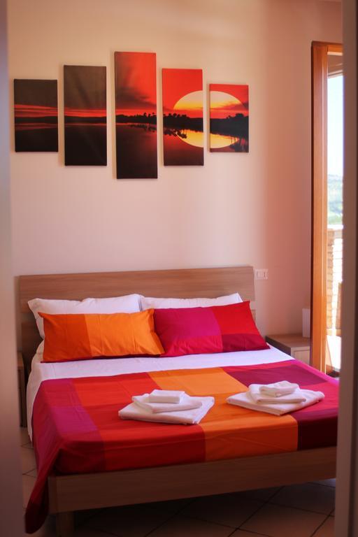 オッフィダ Dimora Rosso Piceno Bed & Breakfast エクステリア 写真